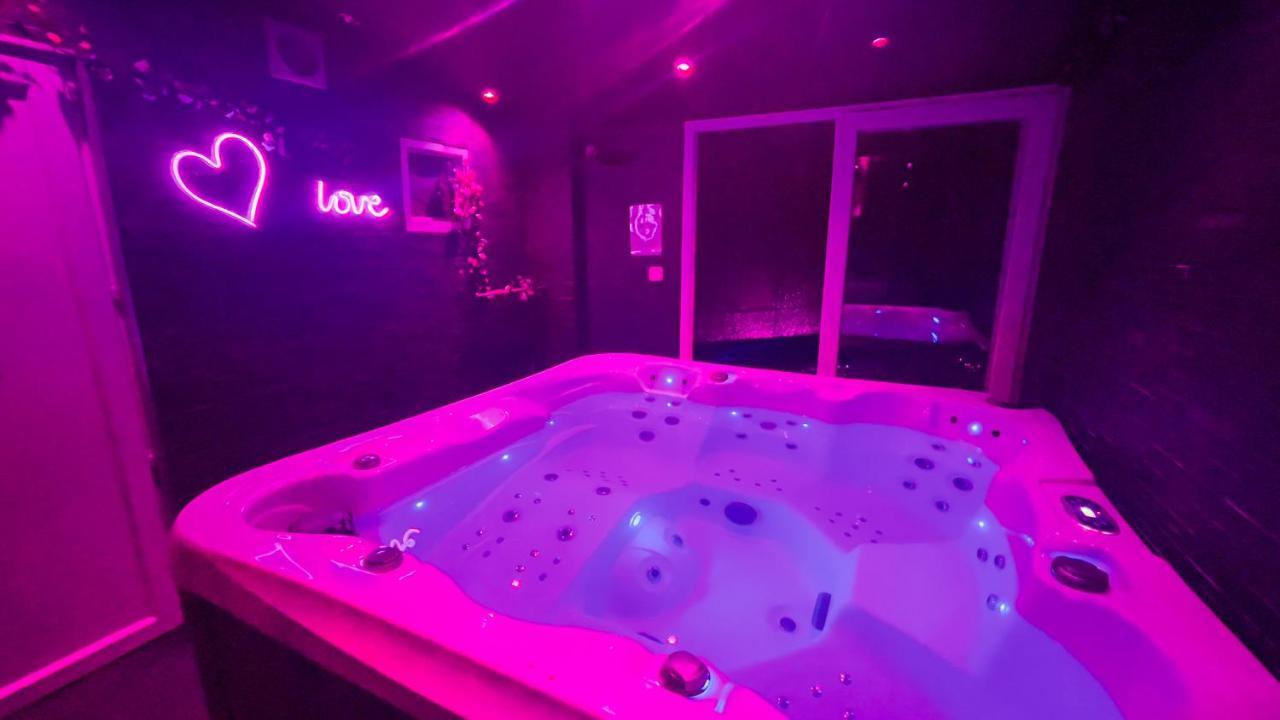 Appart Avec Jacuzzi, Et Terrasse Marsilya Dış mekan fotoğraf